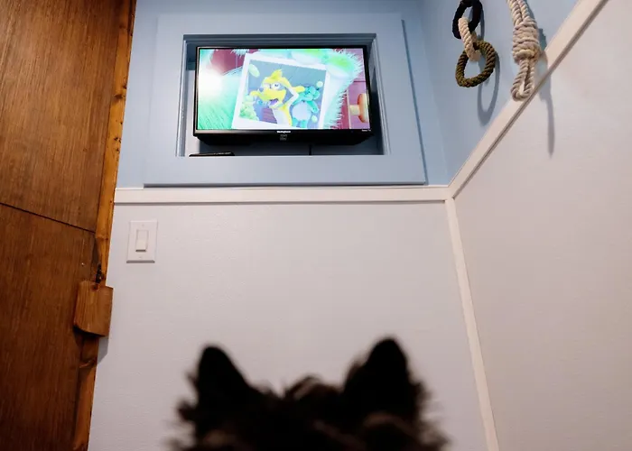 Top Hotels in Madison, Indiana