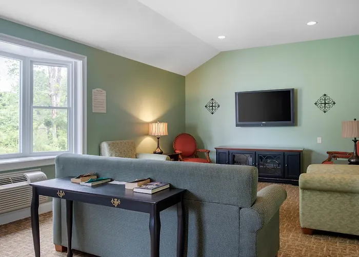 Top Hotels in Kittery