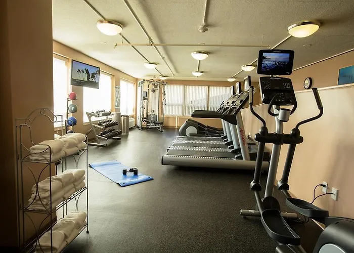 Best Beverly Hills Hotels Addresses