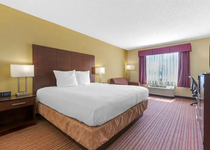 Top-Rated Hotels in Seneca, South Carolina