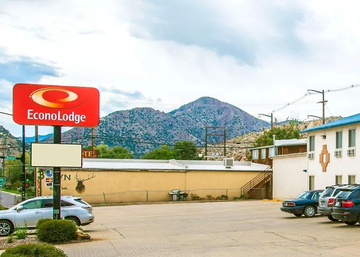 Top Hotels in Canon City for Outdoor Enthusiasts