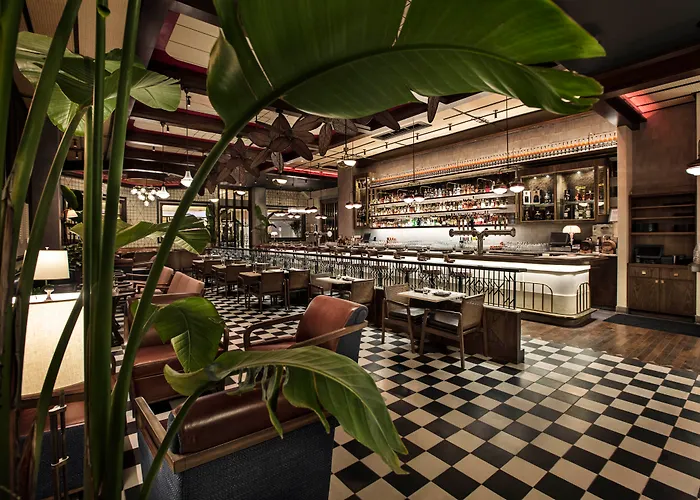 Top Hotels on the Las Vegas Monorail Route