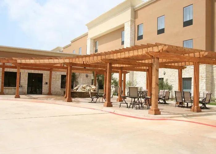 Best Hotels Near Downtown Buffalo