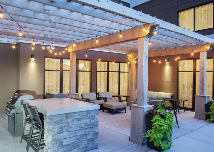 Top Hotels in Munster Indiana