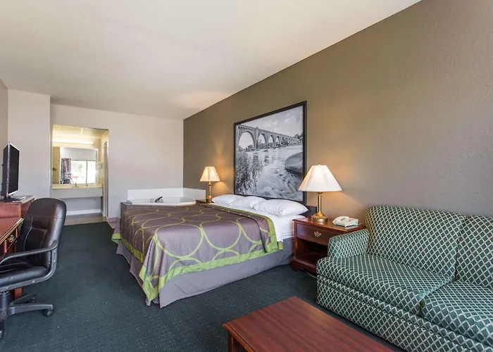 Top Choice Hotels in St Petersburg, Florida