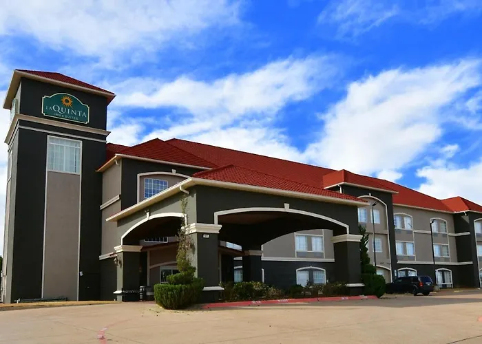 Top Hotels in Glen Rose TX for Adventure Seekers