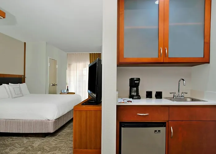 Premier Hotels in Madera for Memorable Stays