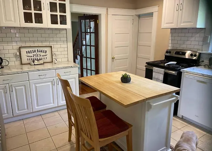 Best Hotels in Amherst, NY