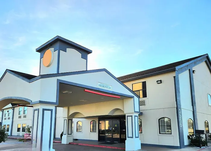 Top Hotels in Rosenberg, Texas