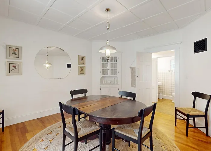 Top Hotels in Montpelier VT