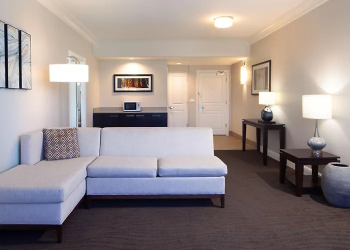 Best Hotels in Santa Cruz for Beachside Bliss