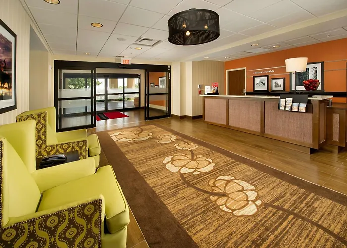 Best Hotels in Uvalde, Texas