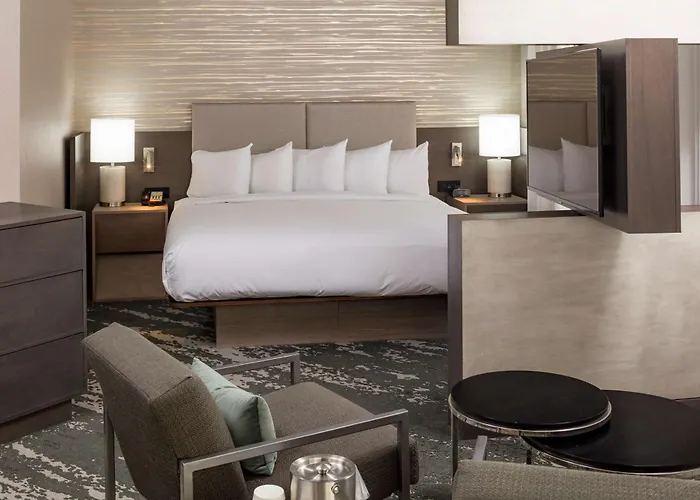 Best Chelsea NY Hotels in Manhattan's Vibrant Heart