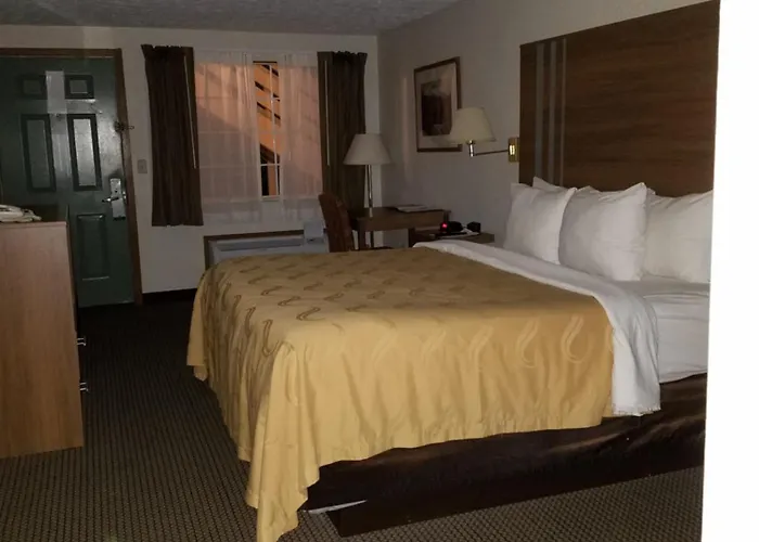 Top Accommodations Close to Fayetteville State Univ