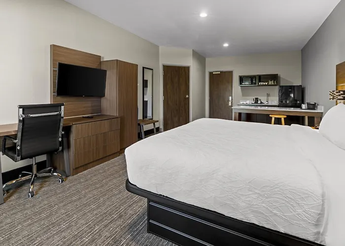 Top Hotels in Westlake, Louisiana