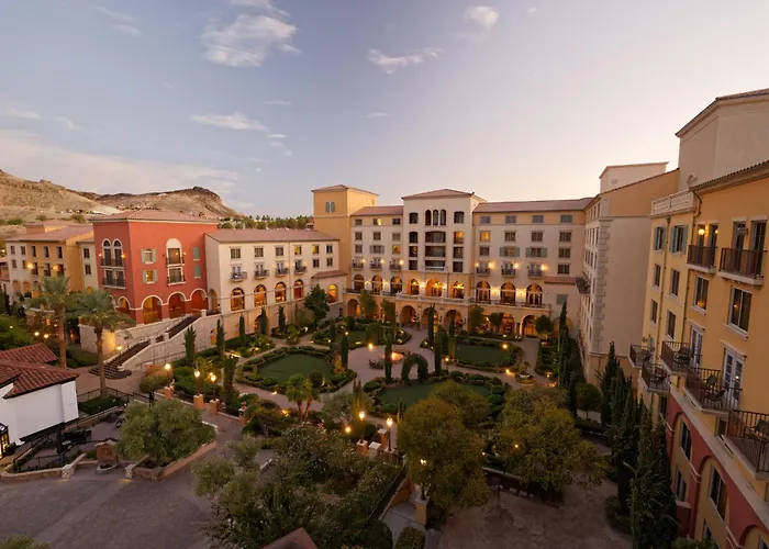 Top Hotels Outside Las Vegas
