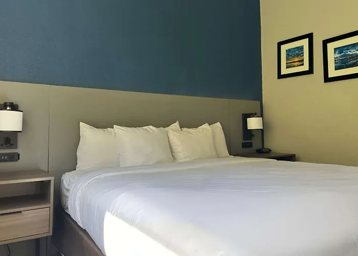 Top Hotels in Calhoun GA