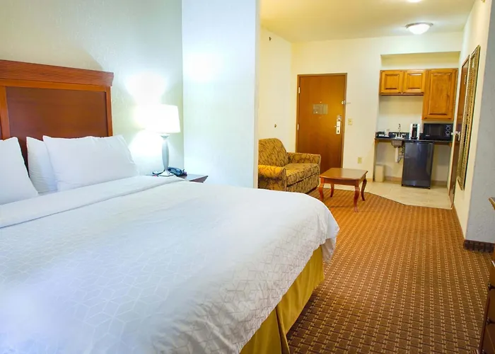 Best Hotels Near Charlotte Convention Center