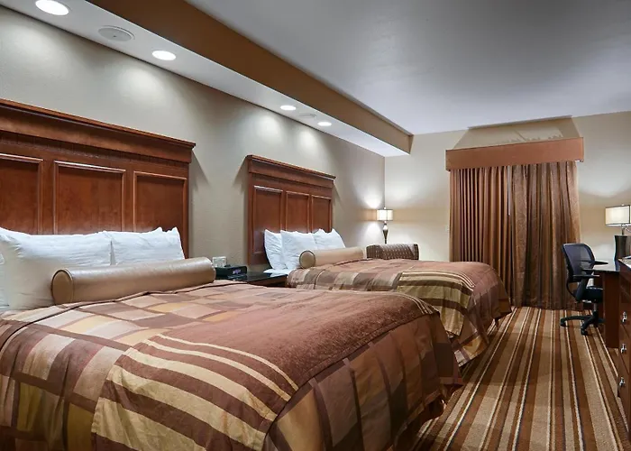 Premier Hotels in Kansas City's Power & Light District