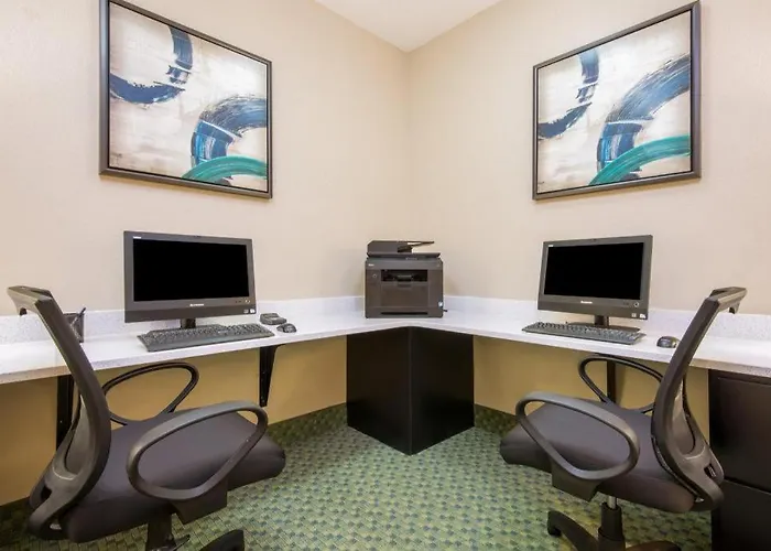 Top Hotels in Jefferson City, Missouri