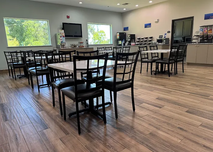 Top Cleveland Clinic Hotels Offering Shuttle Service