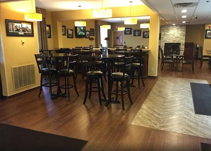 Best Hotels on Telegraph Road in Southfield