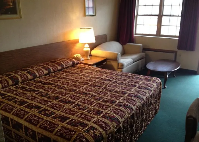 Premium Hotels in Vestal NY