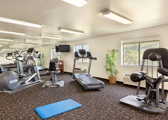 Top Sharon Springs KS Hotel Options