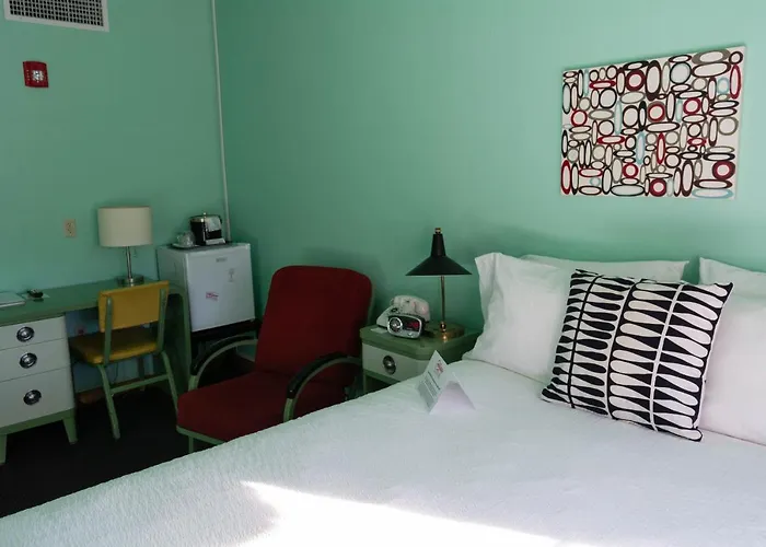 Top Hotels in Sturgeon Bay