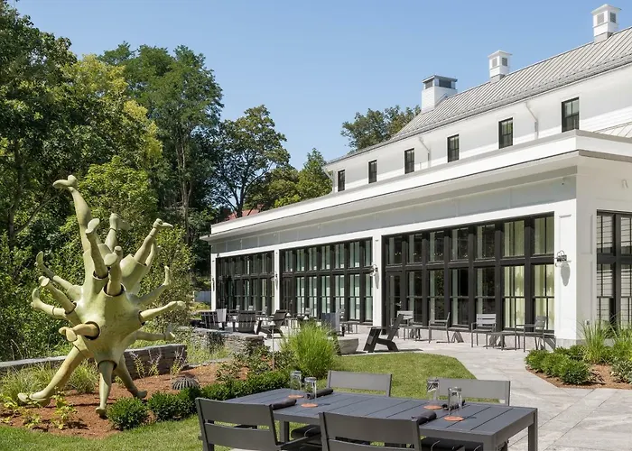 Top Hotels Near Williamstown MA